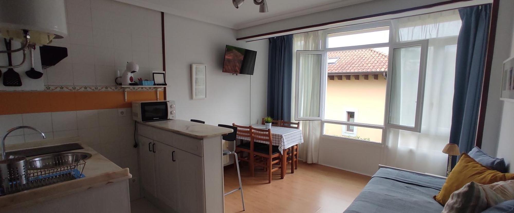 Apartamentos El Jornu リャネス エクステリア 写真